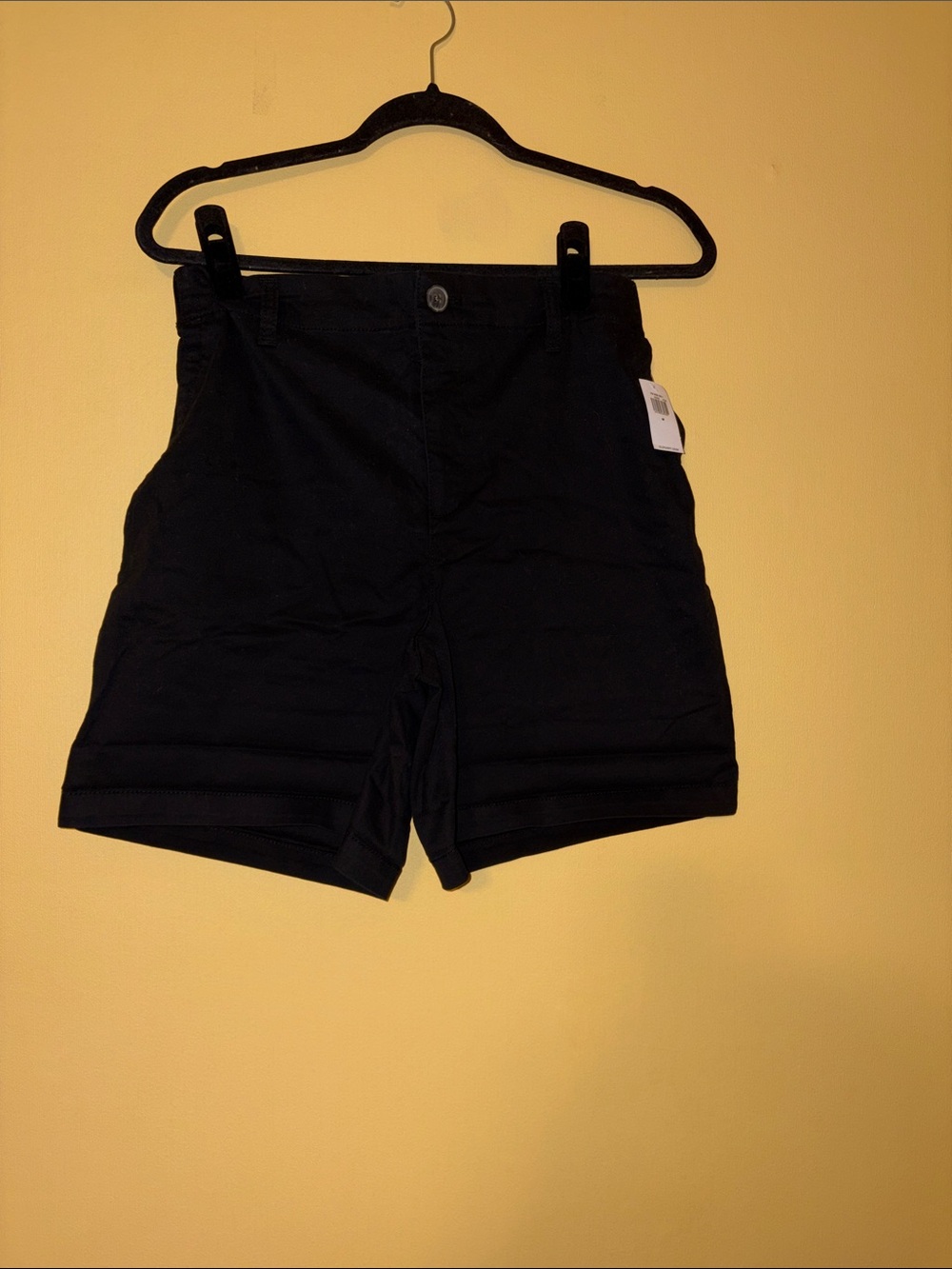 Old Navy Women’s Black Flat-Front Casual Shorts